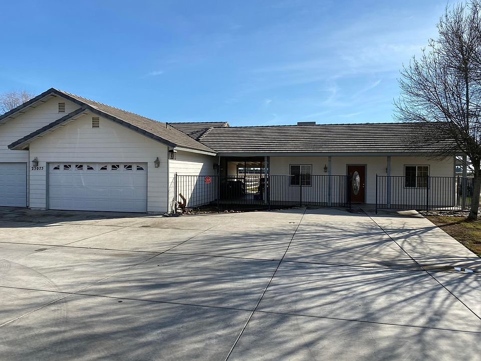 2nd image of 23075 Josef Ct