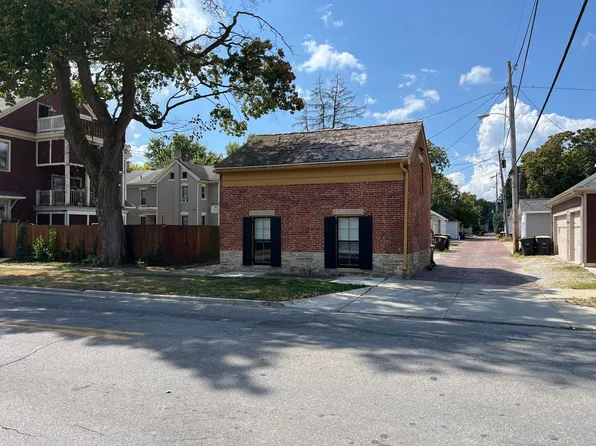 918 Van Buren St, Fort Wayne, IN 46802