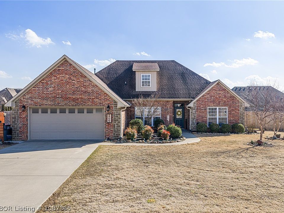 1st image of 3725 Colfax Way