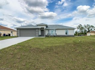 921 NE Juanita Place Cpe, Coral, FL 33909