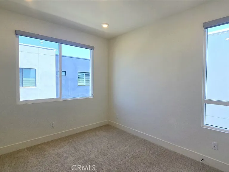 2245 Skylar Pl — Photo 16