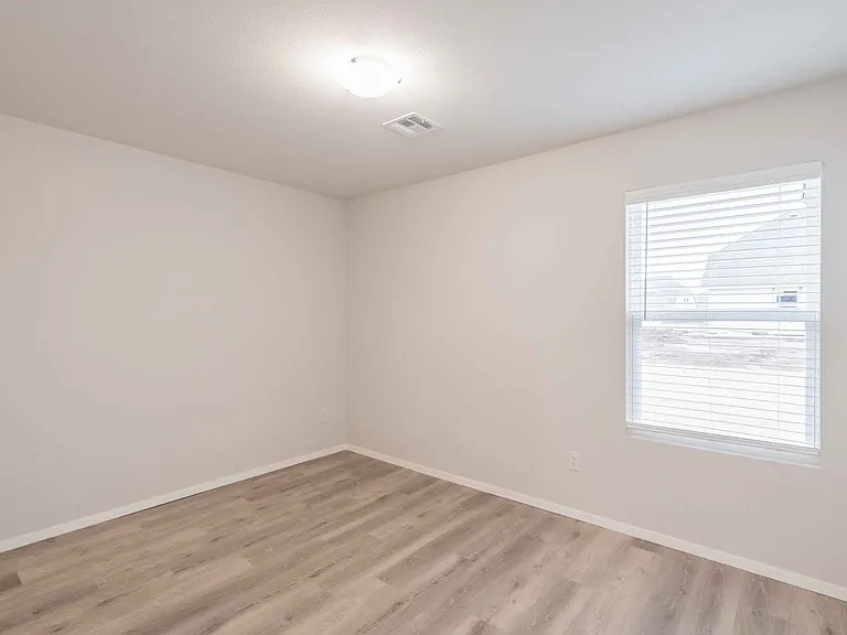 12461 S Lakewood Ave — Photo 14