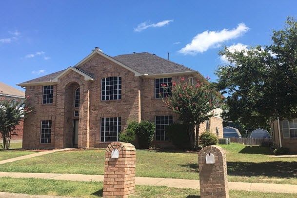 1st image of 801 Elm Falls Pl