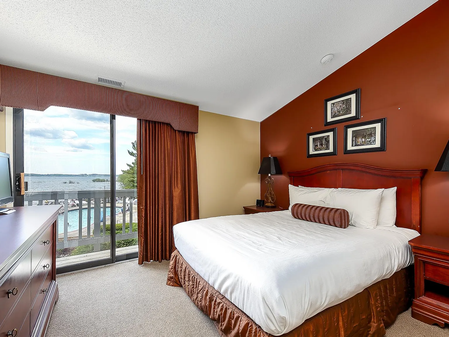 1 bed, 700 sqft, $1,400 — Photo 1