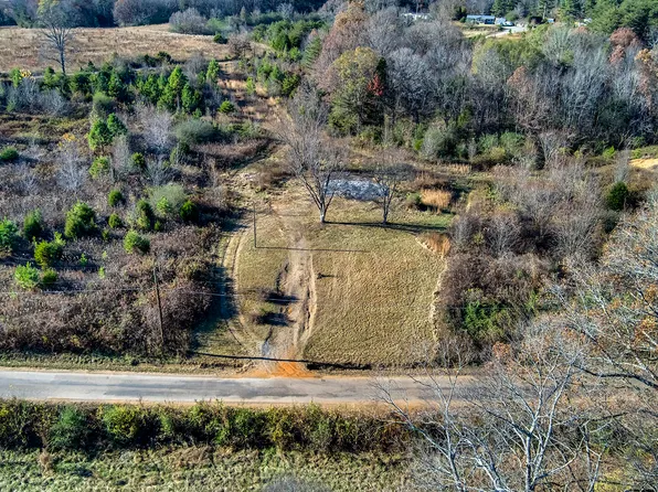 548 County Road 804, Etowah, TN 37331