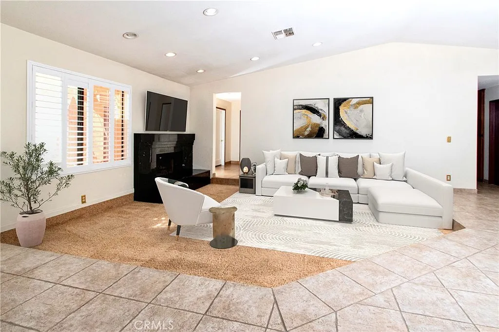 3 bed, 2272 sqft, $2,850 — Photo 4