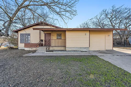 1402 Chico Ct Photo 1