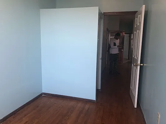 Rented by Compass | media 19