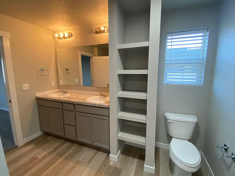 2882 N Klemmer Ave — Photo 18