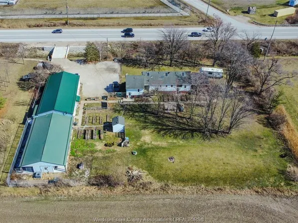 5285 Manning Rd, Tecumseh, ON N0R 1K0