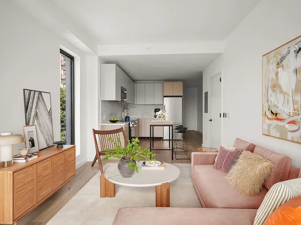 5055 Broadway image 4 of 17