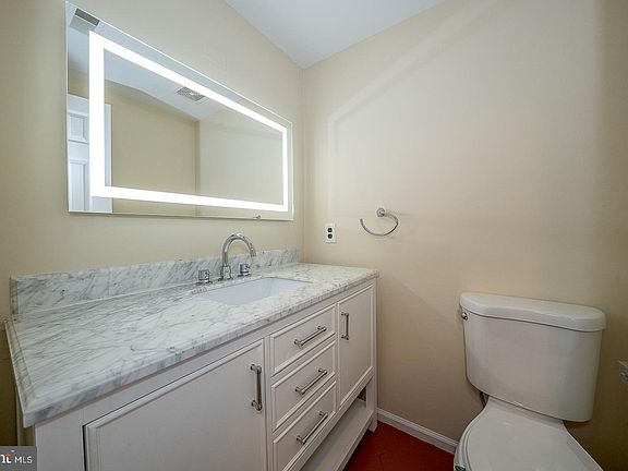 4th image of 514 Foxwood Ln #514