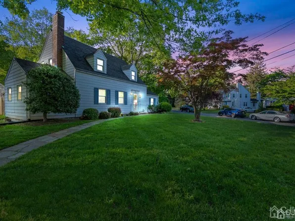 66 Mali Dr, North Plainfield, NJ 07062