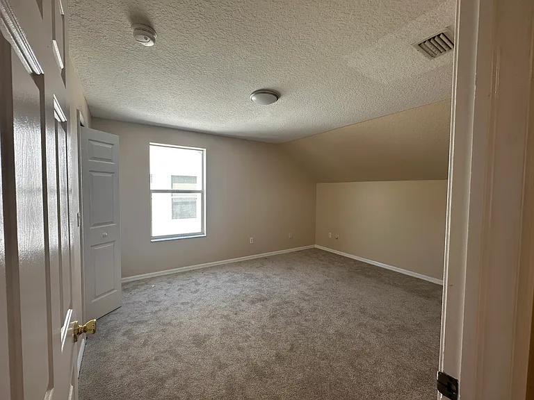 Upstair Bedroom 1