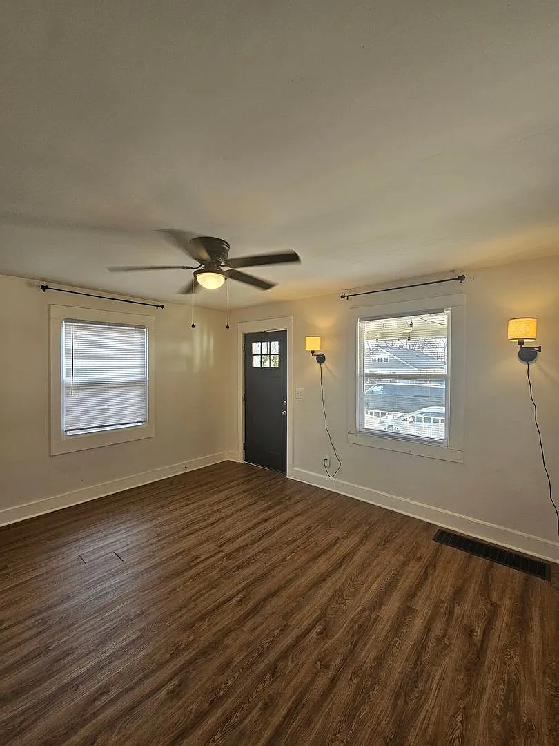 bungalow is packed with charm and modern updates! — Photo 4