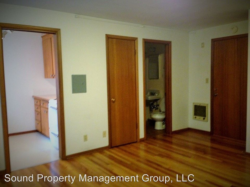 1st image of 124 11th Ave E APT 105