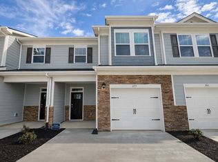 377 Creekview Rd, Hendersonville, NC 28792