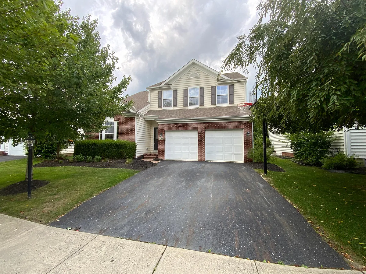 Great curb appeal - 8288 Camile Rd