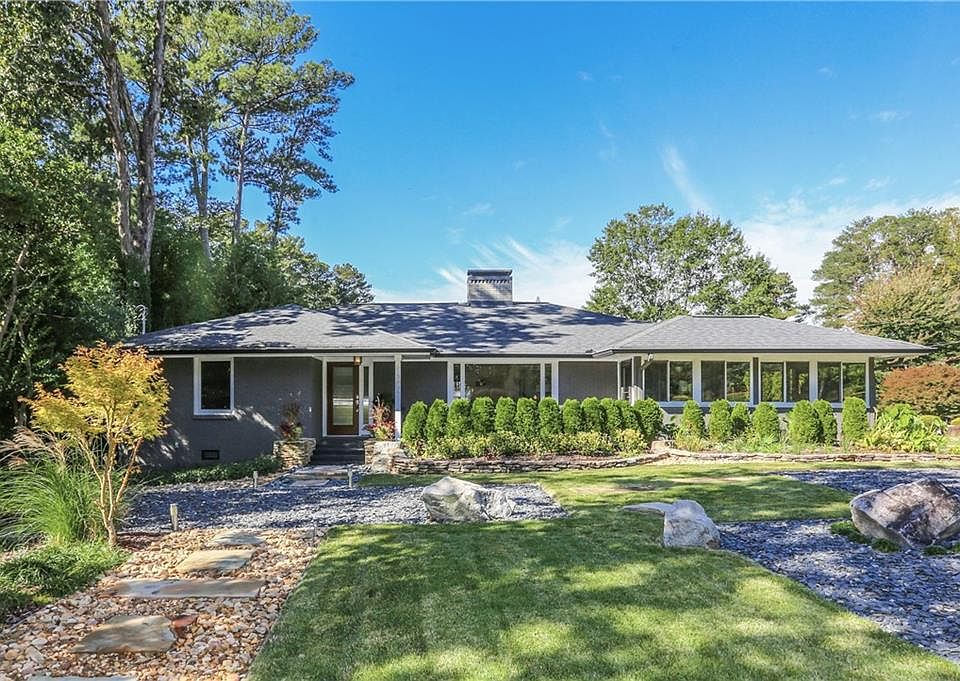 1st image of 1384 Brook Forest Dr NE