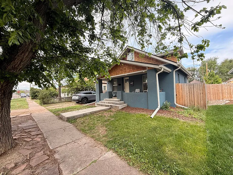 2421 Chase St — Photo 38