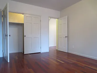 Rented by Robyn Lee, LREB