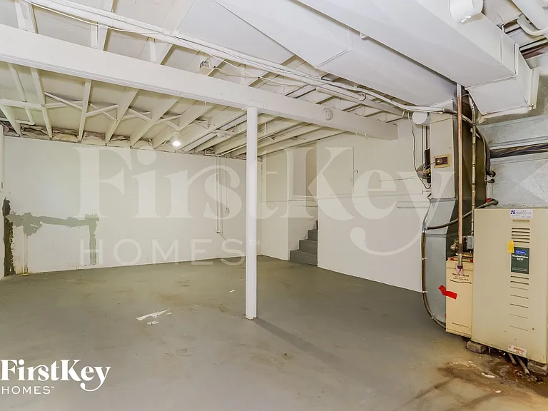 8305 E 110th St — Photo 13