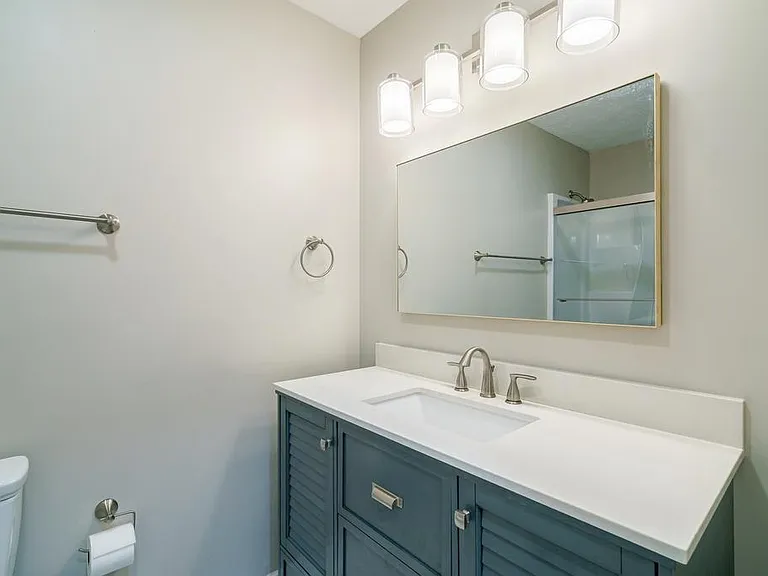 2nd Bathroom