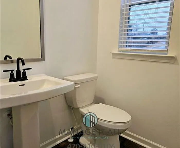 6162 Wayburn St — Photo 9