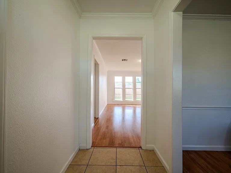 1102 Crosby Dayton Rd — Photo 8