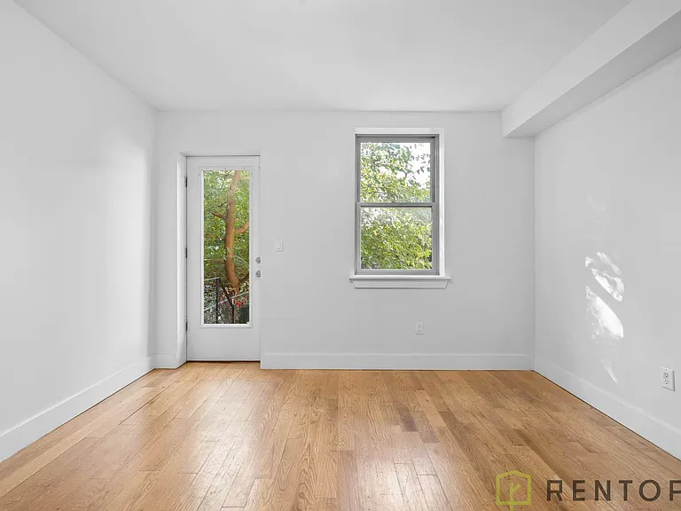 105 Troutman St #201B — Photo 5