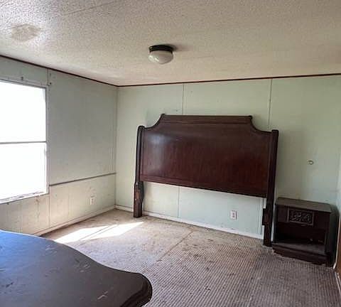 3rd image of 24850 Scenic Loop Rd