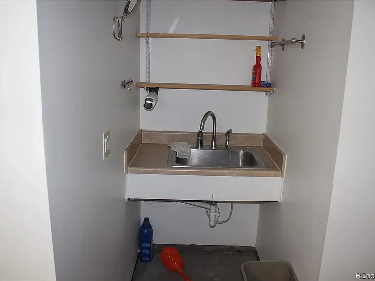1810 Youngfield Ct #B — Photo 41