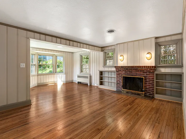 1708 Willow Ave — Photo 13