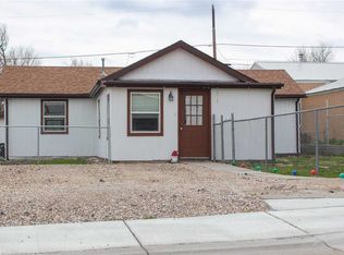 135 Williams St, Evansville, WY 82636