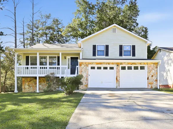 900 Turtle Bend Ln, Atlanta, GA 30349
