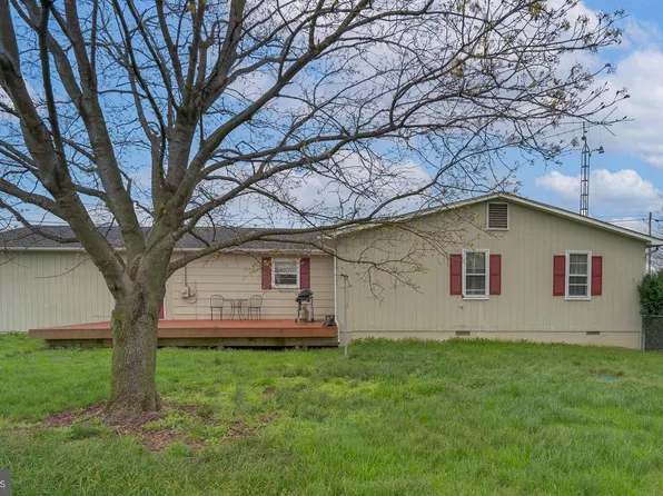 89 Rippon Pl, Charles Town, WV 25414