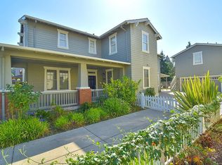 1045 Promenade St, Hercules, CA 94547