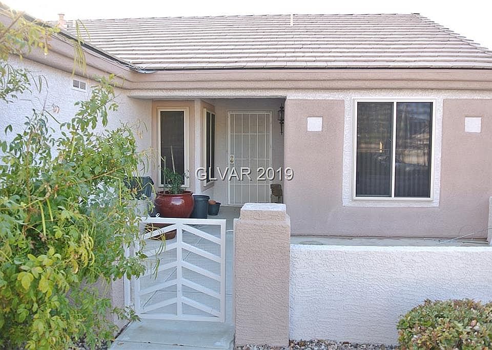 2nd image of 449 Golden State St