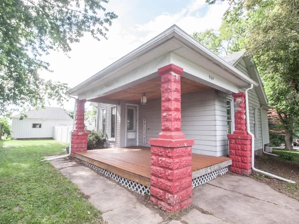 908 4th St, Orion, IL 61273