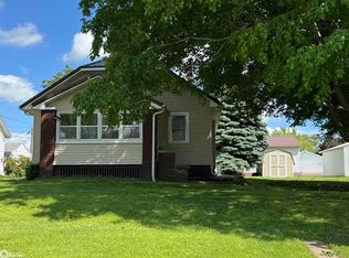 403 Livingston Ave, Creston, IA 50801