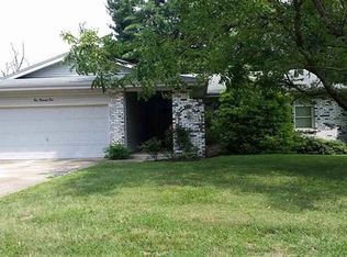102 Golf Cart Dr, Mayfield, KY 42066