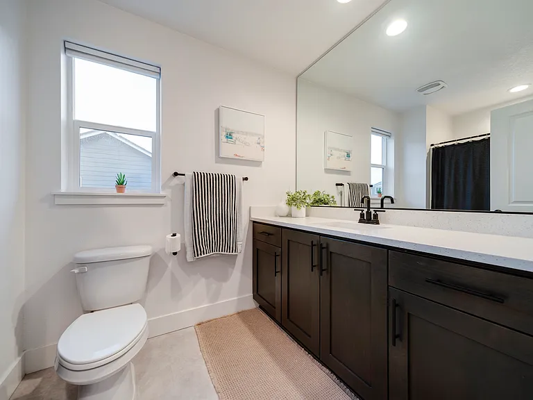 18008 NE 48th Ct — Photo 8