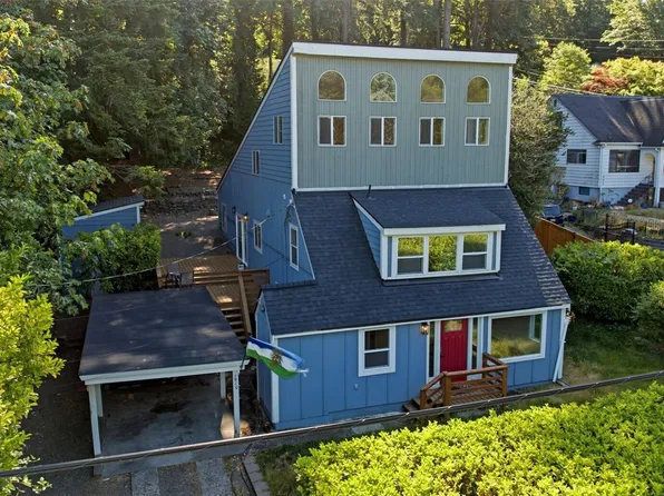 1910 Corbet Drive NW, Bremerton, WA 98312