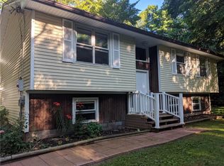 5001 Upper Holley Rd, Holley, NY 14470