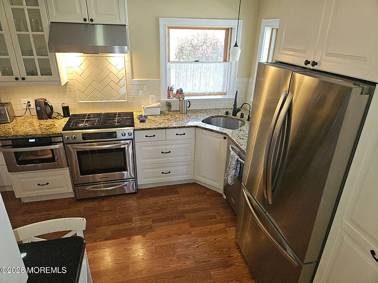 1305 Locust Dr — Photo 7