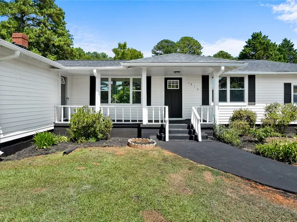 1310 Lakewood Ln, Anderson, SC 29625