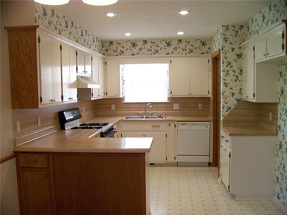 4th image of 1173 McConnell Dr