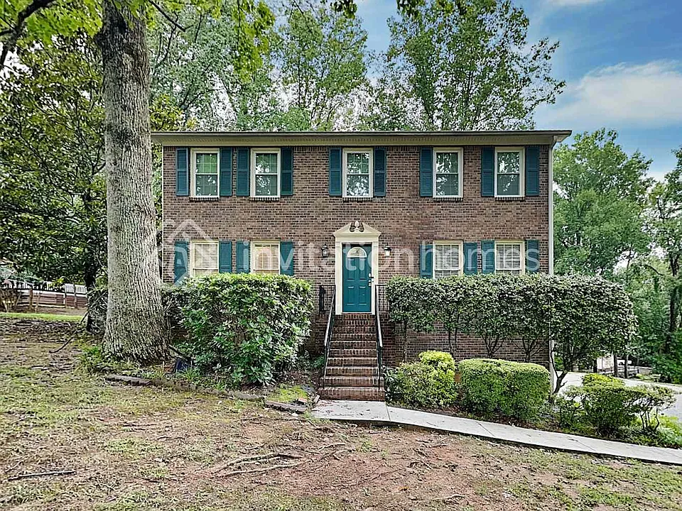 4524 Queen Anne Ct SE