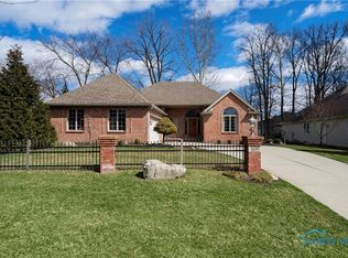 3241 Stone Wall Rd, Maumee, OH 43537