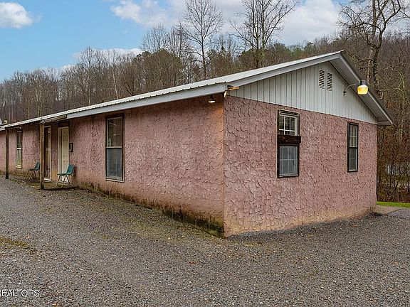 2nd image of 1031 County Road 110